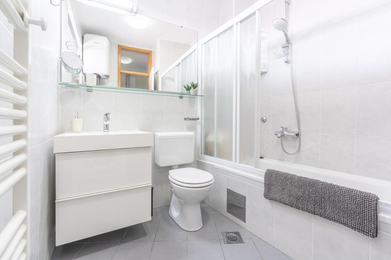 App 2 Apartman Novigrad Istria Kültér fotó
